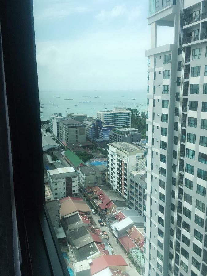 The Base Condo Pattaya Bagian luar foto