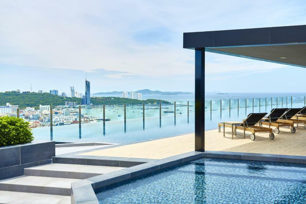 The Base Condo Pattaya Bagian luar foto