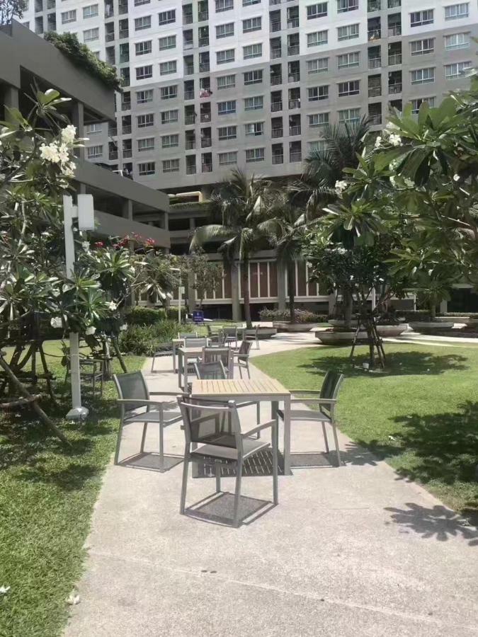 The Base Condo Pattaya Bagian luar foto